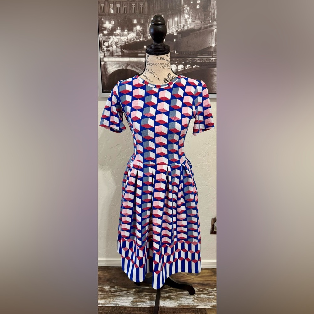 LuLaRoe XS Amelia Dress